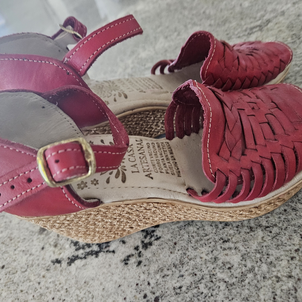 Red Women Huarache Platform Pre Loved - Picture 3 of 5